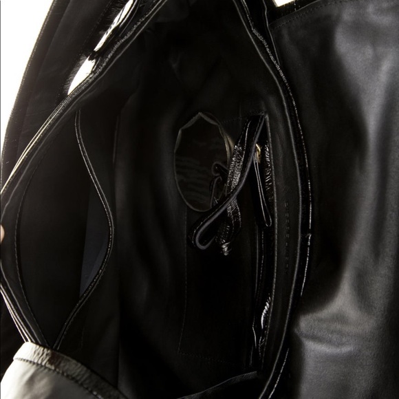 Pierre Hardy black leather crossbody handbag with fringe - Picture 4 of 7